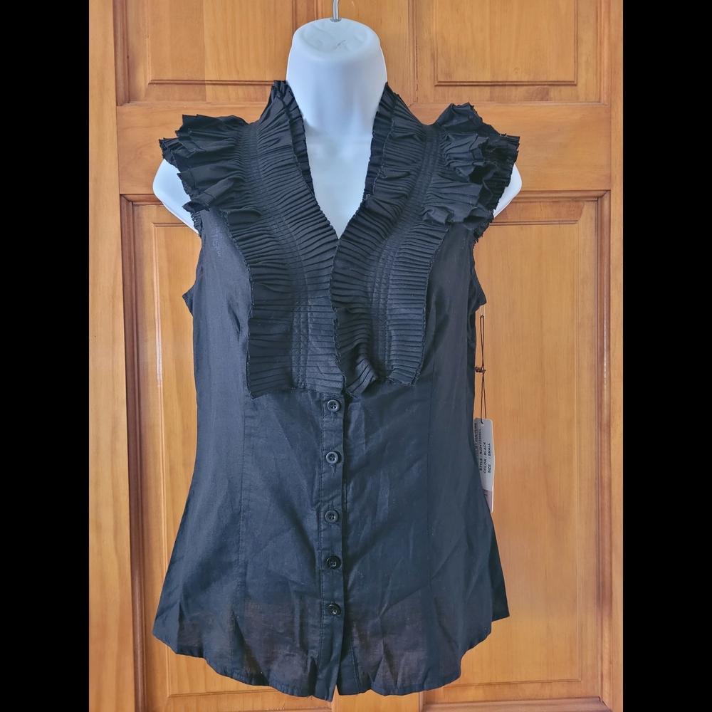 Romeo & Juliet Couture Black Ruffled Women's Top